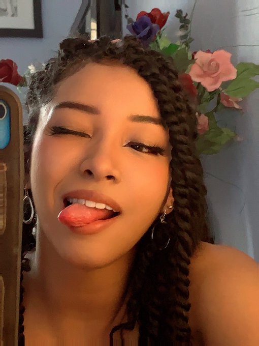 🌷💕 https://t.co/AWs2cmVKSB