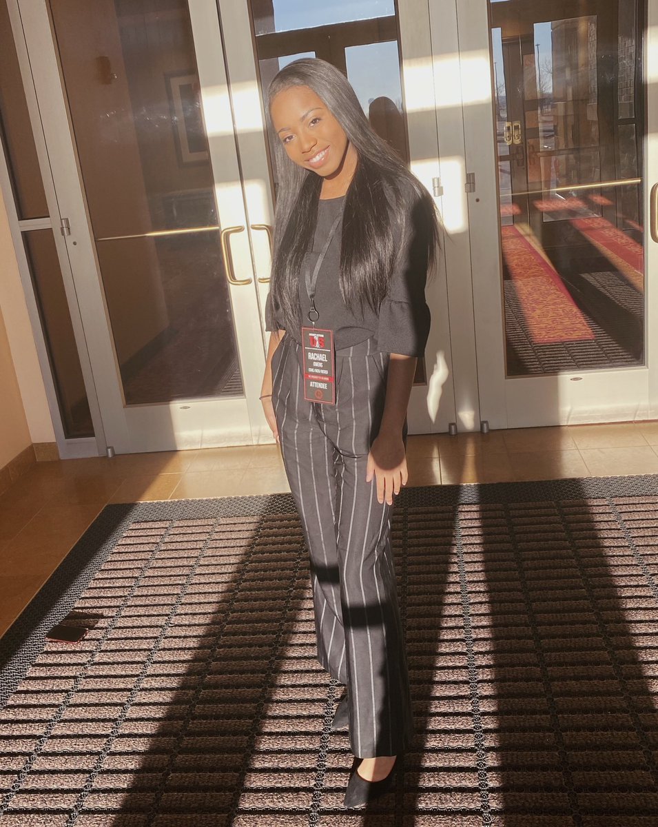 rachaelsimonee's tweet photo. #WhosWhoAtOU 

🍃 Rachael
🍃 Edmond, OK
🍃Sophomore 
🍃 Psychology major + Nonprofit Studies minor 
🍃 Class Council VC of Outreach, BCM PR Chair, Show N Tell Volunteer Co-Chair https://t.co/EWz3k5QcE1