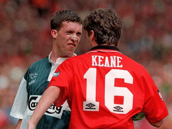 PinUltras's tweet photo. Things you love to see,Fowler having a go at Keane.
Our Fowler pin can be found here ⬇️
https://t.co/yJ9KnH0WOK
#LFC #YNWA #Liverpool #Liverpoolfc #Fowler #Keane #Rivals #Pinultras #legends https://t.co/l09YkOOq7i