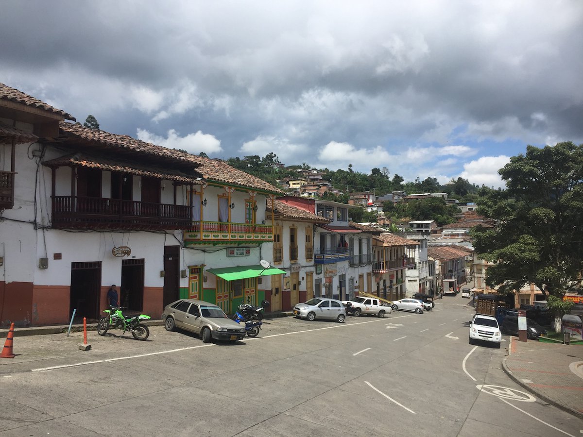 CarderRisaralda's tweet photo. CARDER ejecutó más de $1.300 millones en Apía – Risaralda, durante la vigencia 2019 > https://t.co/X4etaIpuaq

@de_apia

#Carder #ElAmbienteNosUne #Risaralda #MedioAmbiente  #Apía #MAM2020 https://t.co/0y9AEdsYjZ