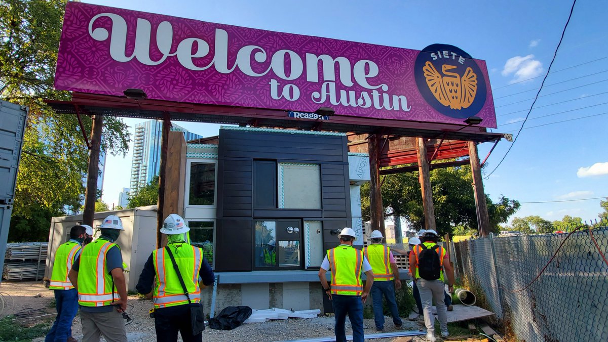 design_stg's tweet photo. Construction started on the Natiivo Austin tower a year ago and itโs starting to take itโs place in the Austin skyline! The views from the upper levels are spectacular already. STG Design so excited to be a part of bringing this groundbreaking project to life! https://t.co/59bTuPMKhw