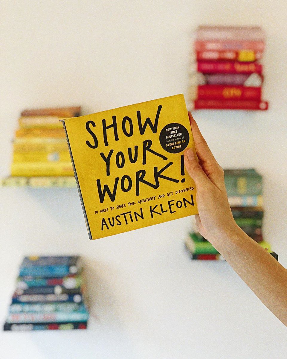 WorkmanPub's tweet image. A book for people who hate the very idea of self-promotion, Show Your Work! is the follow-up to @austinkleon's New York Times bestselling guide to creativity, Steal Like An Artist. #austinkleon #showyourwork #workmanpub
—
📸: @spoonfulofpages
bit.ly/ShowYourWorkTh…