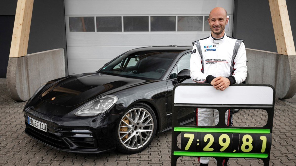 motorpuntoes's tweet photo. Es oficial: el actualizado Porsche Panamera bate un nuevo récord en Nürburgring
https://t.co/N5yVyEpA75
@PorscheEveryDay @Porsche #Porsche #Panamera #PorschePanamera #Nuerburgring #carprototypes #prototypes https://t.co/evGRgJMDCF
