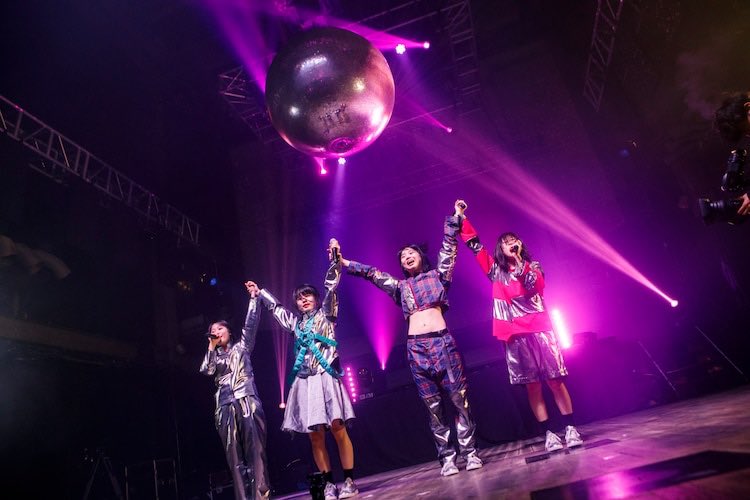 BiS_the_wack's tweet photo. メジャーデビュー1周年おめでとうございます🎉🎉🎉
いつもカッコよくて、可愛くて、エモくて、面白くて、感動させてくれて、驚かせてくれて、癒してくれて、涙腺崩壊させてくれて、元気を与えてくれる。
そんな4人が大大大大好きです！！！
#BiSメジャーデビュー1周年記念 
#いつかまたあの場所へ https://t.co/IDpvNuysTs