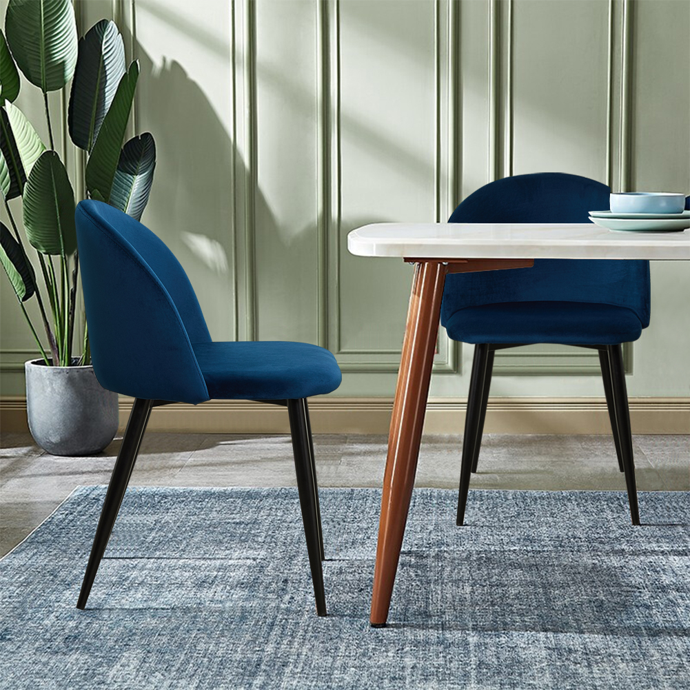 Ready to bring in a pop of #colour into your #home or #office?
This #gemcoloured set will surely not leave you indifferent

#chair #dinningroom #velvet #curveddesign #office #plush #gemstone #gemcolour #bluechair #bluedesign #interiordesign #interior #homedecor #inspiration