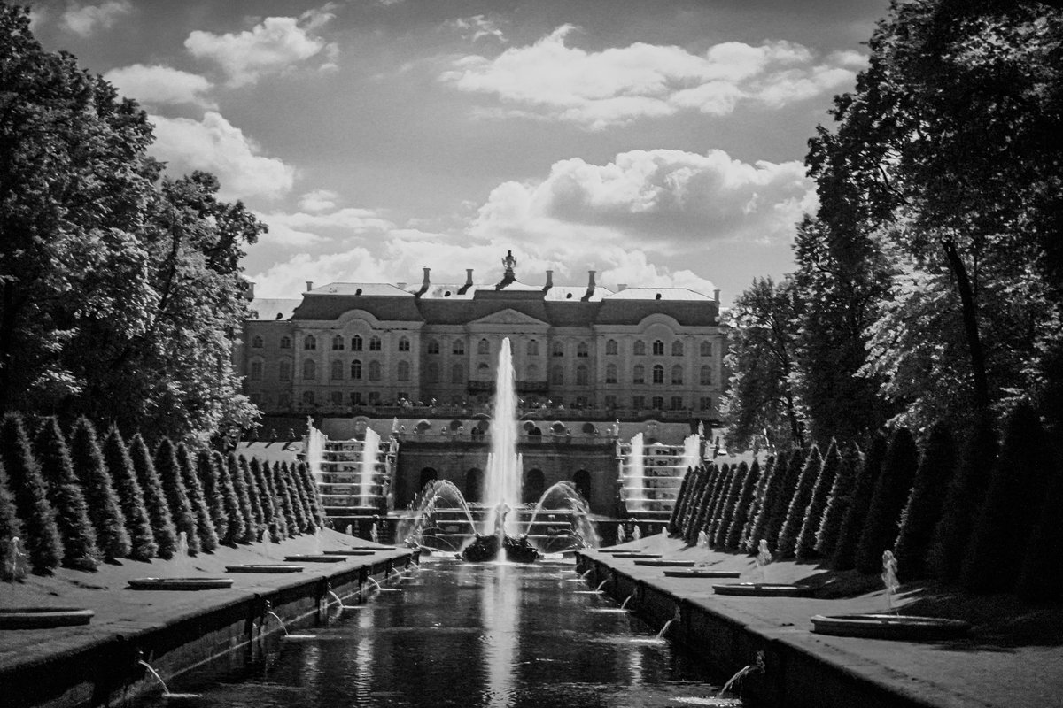 foykes's tweet photo. Experimenting with infrared camera lenses
#Peter #saintpetersburg #BlackAndWhite #infrared #infraredphotography #Hoya #hoya #hoyafilter #Petergof #Sonyalpha #sonya7iii #sonyphotorussia #sonyphotography #blackandwhitephotography #blackandwhitephoto #city #sightseeing https://t.co/7lv0cngfXh