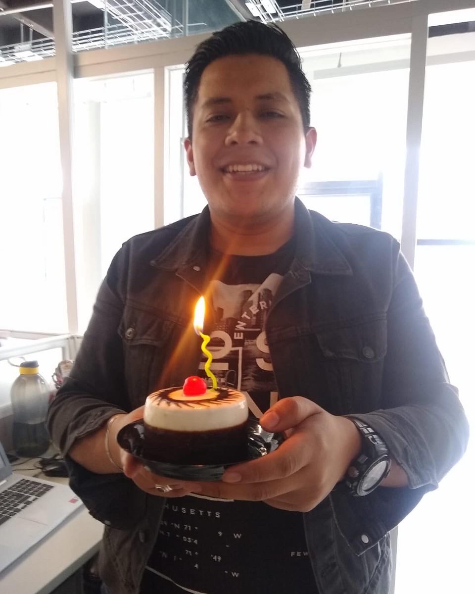 BlacConnect's tweet photo. Muchas felicidades a nuestros colaboradores  por su cumpleaños en este mes de agosto🥳🎂
Que cumplan muchos más y también con nosotros! #TeamBlacSol https://t.co/i1Xd65SC6J