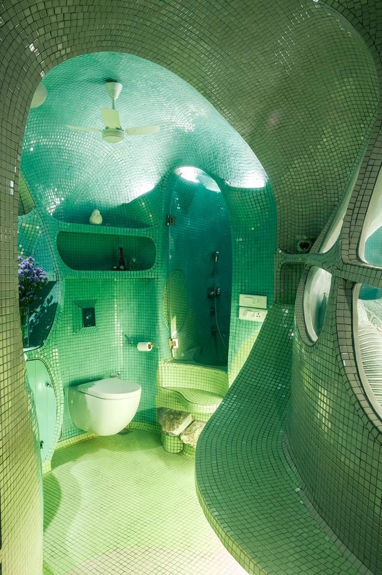 sour4pple's tweet photo. i cant get this bathroom out of my head https://t.co/KC5QqNfHh8