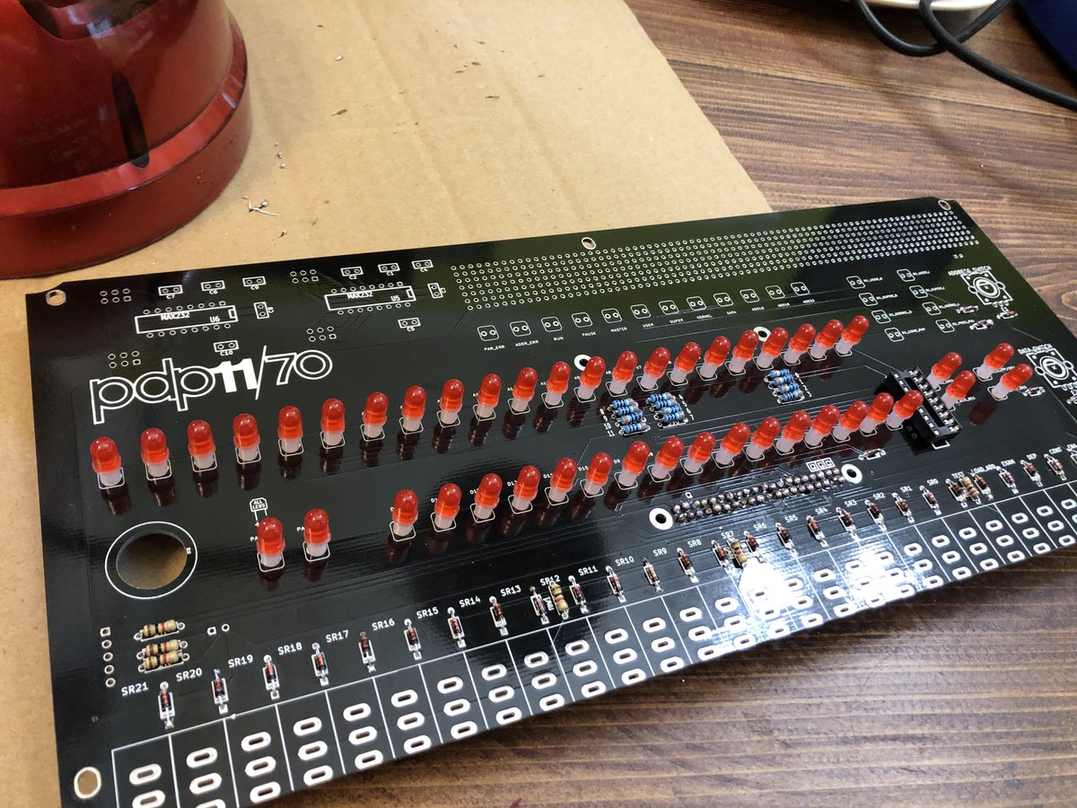 nolaforensix's tweet image. Closer...  #pidp11