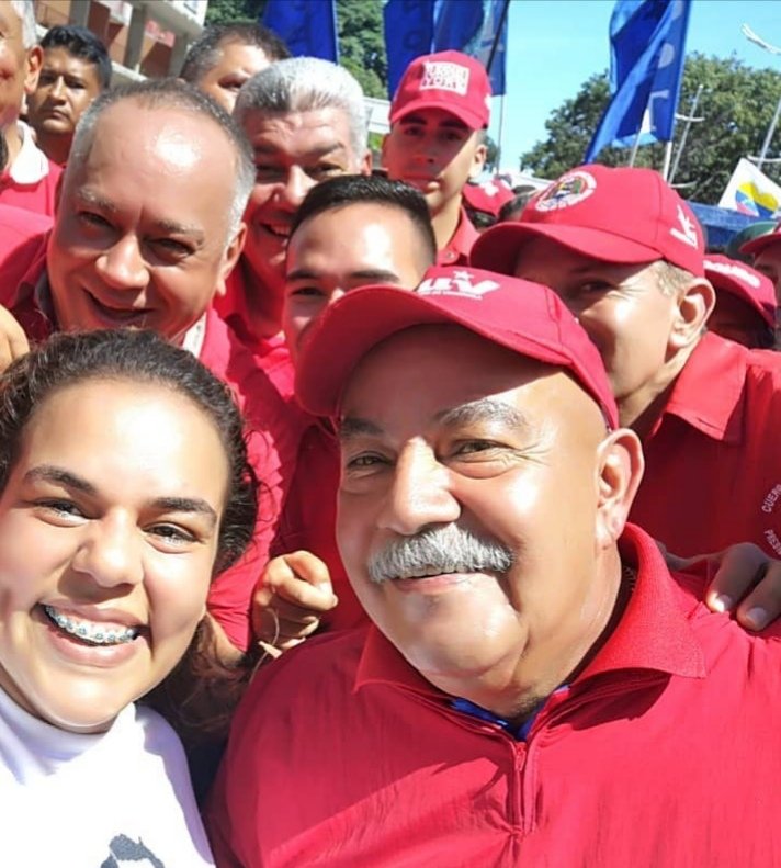 rodbexa's tweet photo. Nuestro viejo, con su espíritu joven, incansable, trabajador, ejemplo para nosotros. Nos toca Recordarlo con la lucha diaria, con el trabajo permanente, con la fuerza y con el amor profundo a nuestra Revolución ❤️ De los imprescindibles. Hasta Siempre Amigo y Camarada Darío Vivas https://t.co/oGMKVf2mzf