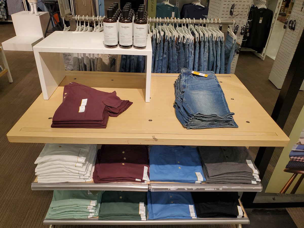 VML_Xavier's tweet photo. Have to give a shout out to our Men's DBO Dillon ⭐ for his merchandising execution and flexing to keep seasonally relevant newness up front for our guests! 👍👍👍 https://t.co/QZssPqTDlY