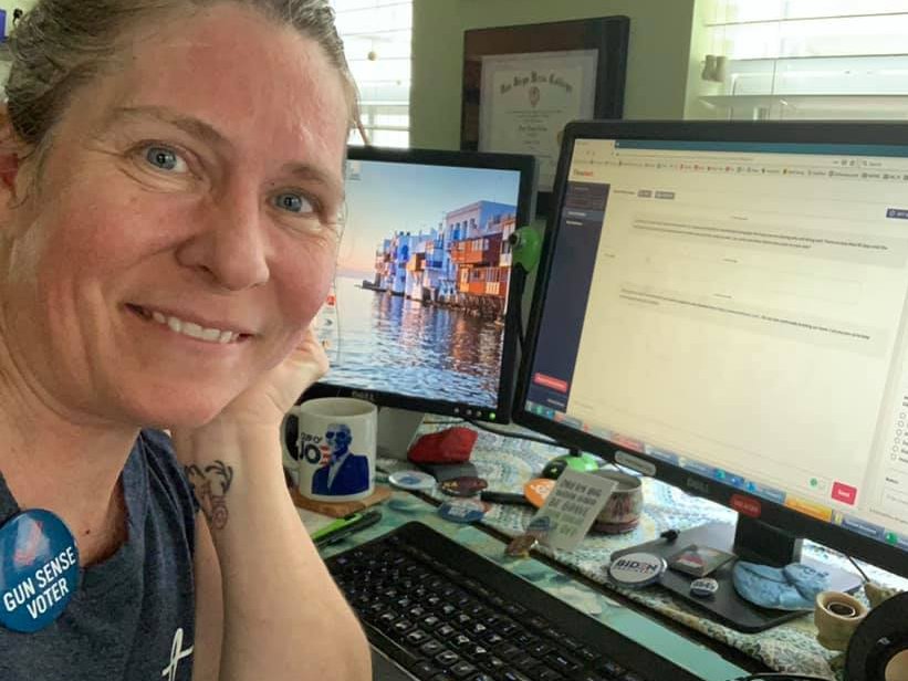danadotoo's tweet photo. ✅ Logged out of work at 5pm.
✅ Logged in to start text banking for @harrisonjaime at 5:05.
✅ 500+ texts sent by 6pm.
💥 Because Lindsey Graham has got to go!
#MomsAreEverywhere #SCMomsVote #SCLeg #SCPol @MomsDemand https://t.co/1HdWNuISYW https://t.co/I9bVjLm9UM