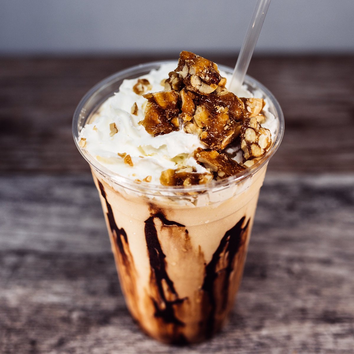 TillysChickn's tweet photo. BOOZY SHAKES!
P.B CUP - SB Windsor soft-serve ice cream, Peanut Butter Whiskey, Creme de Cacao, all natural peanut butter, chocolate drizzle and house-made sea salted chocolate bark

Order online or call us for curbside pickup &amp; picnic!
https://t.co/x234shxO2d
(401) 522-9874 https://t.co/OwltTJYtZR