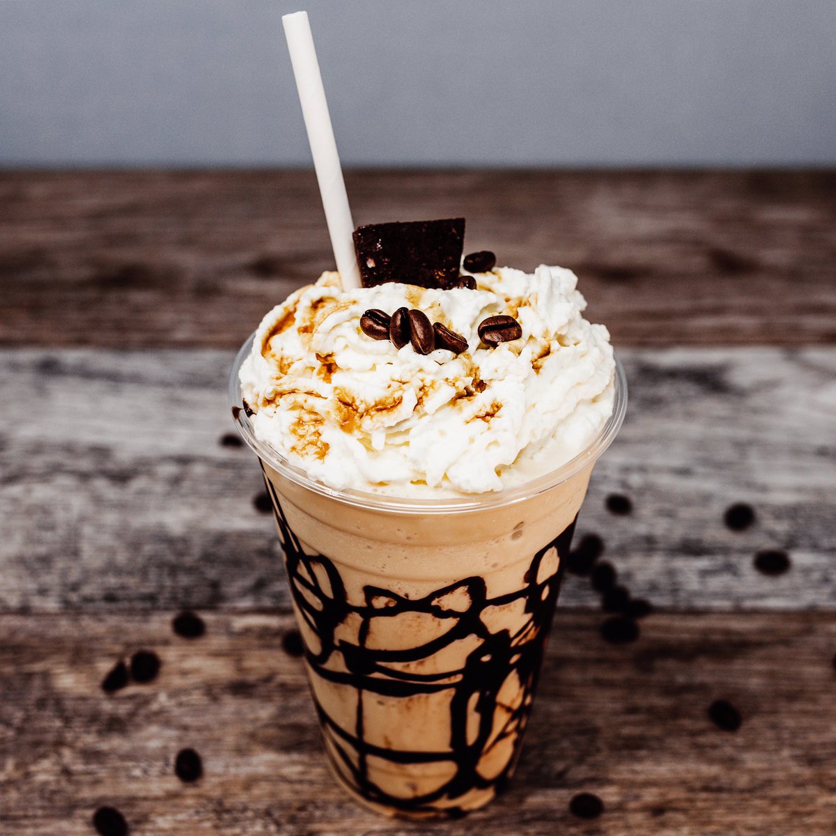 TillysChickn's tweet photo. @AmandaMilkovits We’ve got boozy milkshakes, frozen drinks, beer &amp; wine here at T.C.B in North Kingstown! You can view our menu &amp; order online for curbside pickup &amp; picnic: https://t.co/vc6DlOuXN9 https://t.co/Rn5ednQvte