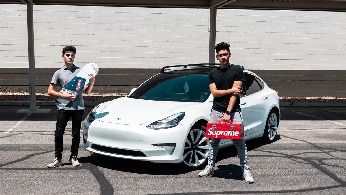 Raw Flip tweet media