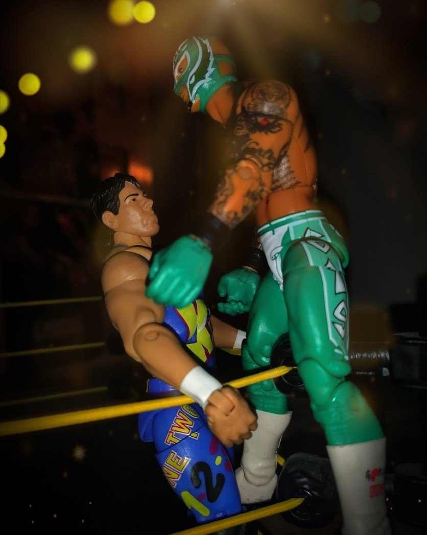 ManiaFigures tweet picture