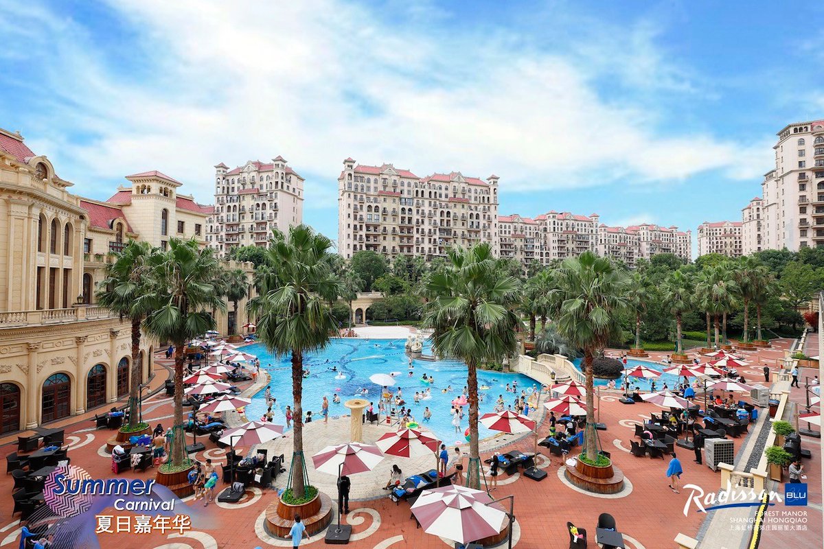 dscvr_shanghai's tweet photo. Summer Carnival at Radisson Blu Forest Manor Shanghai Hongqiao.
The weekly Summer Carnival Event is featured with water fun in leisure pool with floating toys, outdoor games and sports like ring toss, beach volleyball and Ping Pong. 
https://t.co/MsW5Cunkwq https://t.co/x7w7DOIJVD