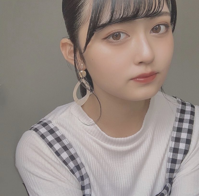 karin_jmix's tweet image. 後れ毛くるりん𓂃◌𓈒𓐍
(清楚風になりたかった🕊)
・
・
・
#monotone #monotonecode
#hairstyle #hairarrange
#ponytail #myfashion
#make #makeup
#jk #ljk #jk3 #jkブランド
#モノトーン #モノトーンコーデ
#ヘアアレンジ #ポニーテール
#フォロワー募集中
#フォロワー増やしたい
