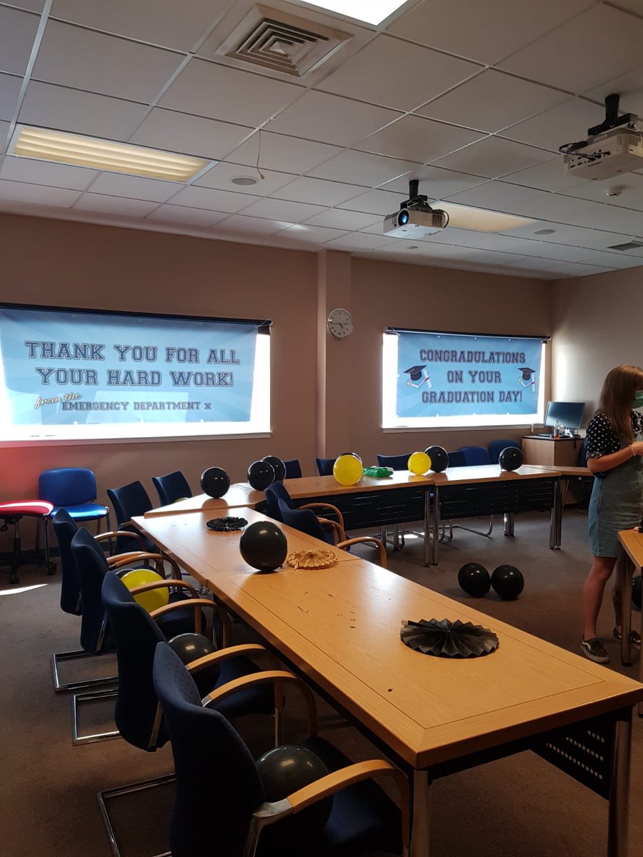 Welcome to the ED Team 🥂🎓@hbyrne1809 @Blair_Strawb21 <a href="/kirstyxsimpson/">Kirsty Simps_n</a> <a href="/nicolajs74/">Nicola Smart</a> <a href="/Jensteel3/">Jen McLeish</a> <a href="/NHS_Lothian/">NHS Lothian</a>
