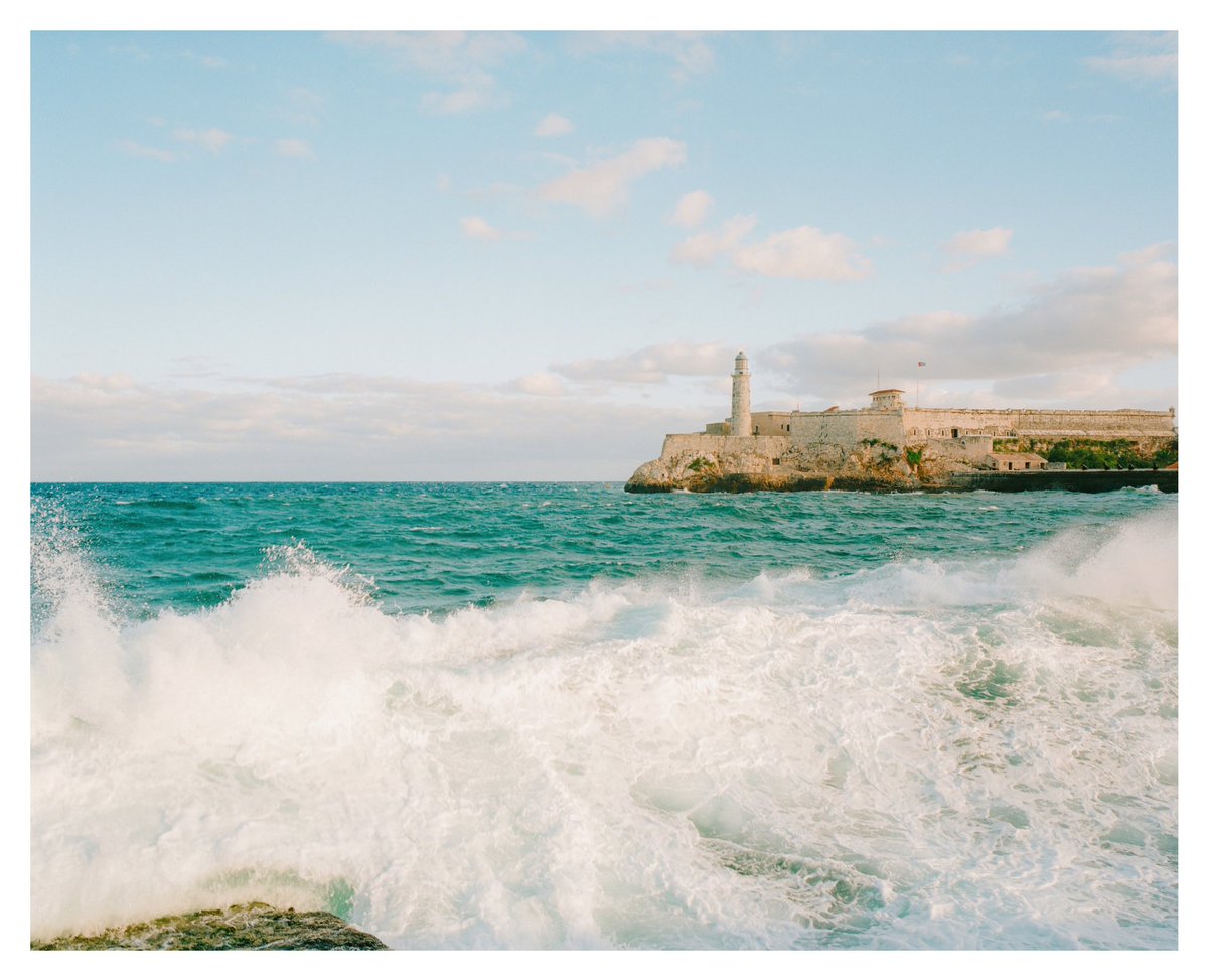 ioegreer's tweet photo. cuba on film #mamiya7ii https://t.co/sSWuqFD09a