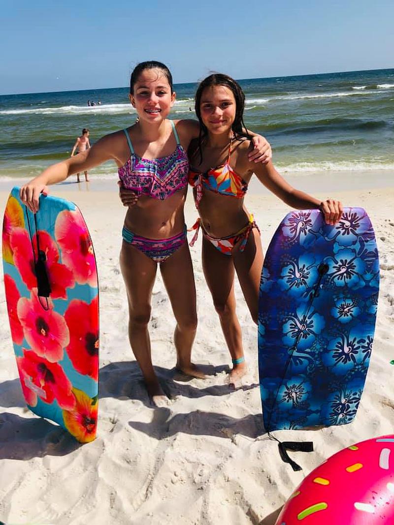 teasedbyjen's tweet photo. My friend is a finalist in Turquoise Place's photo contest. Help Sally rally votes! https://t.co/CzebkQ30Hd @Turquoise_Place https://t.co/39C0uCBVvS