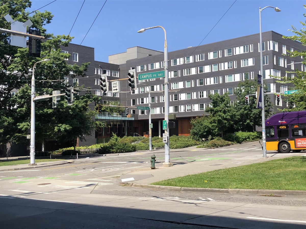 pschreib's tweet photo. Just in case you were wondering. Elm Hall has lost its namesake elm tree. The sun is nice but I already miss the tree. ⁦@uofwhfs⁩ https://t.co/F0f6x7INvG