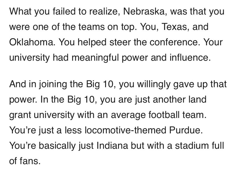 EfVd2ylX0AAwclU?format=jpg&name=900x900