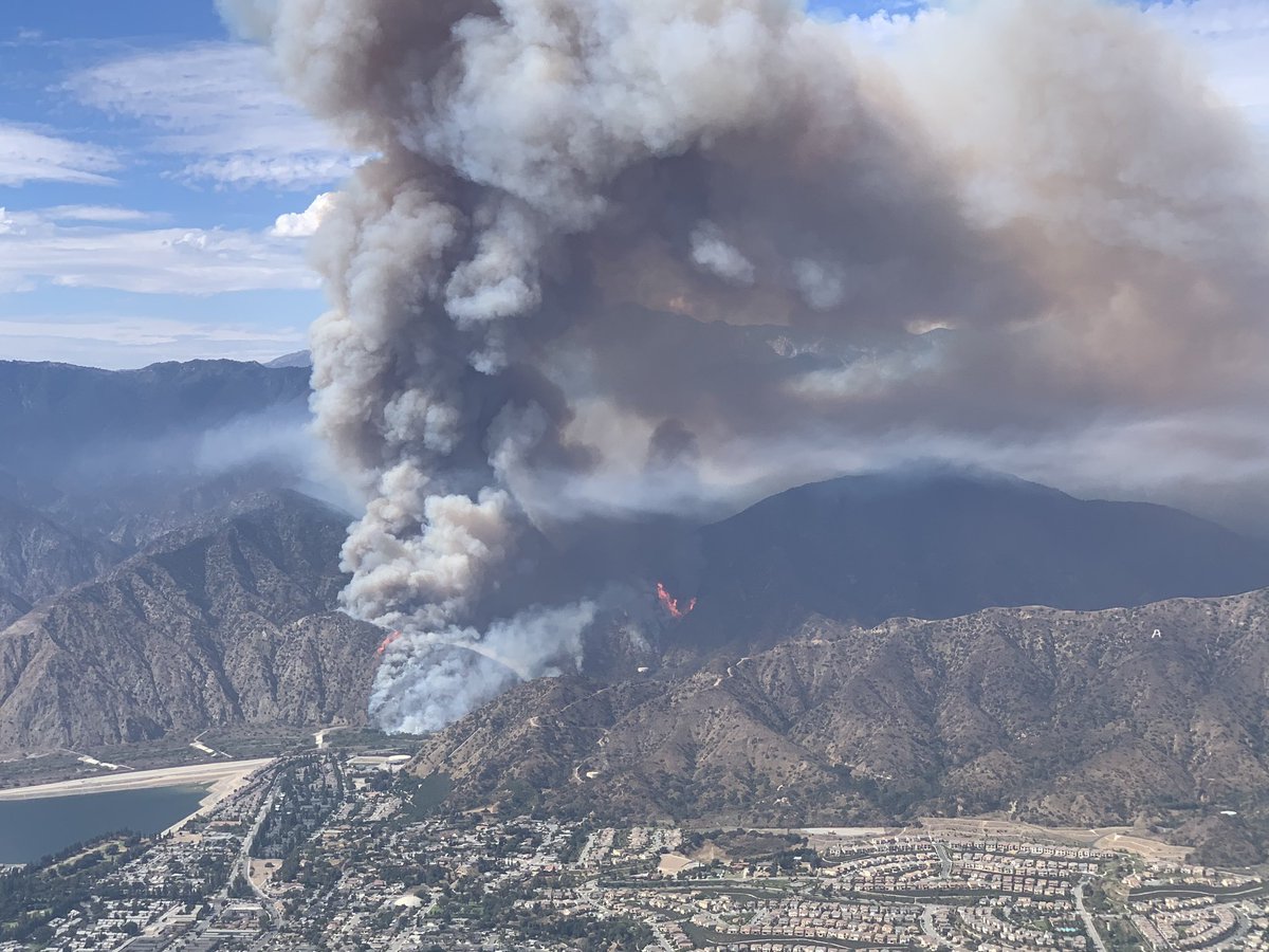LACoFireAirOps's tweet photo. BRUSH FIRE 8/13/20 @LACoFireAirOps Firehawk multimission helicopters assisting @LACoFD @Angeles_NF with a new wildfire off Highway 39 near the base of San Gabriel Canyon. #RanchFire (📷@scottburtknx @KNX1070) With @LAFDAirOps @R5_Fire_News @CAL_FIRE @AzusaPD https://t.co/8WpvpWVIgn