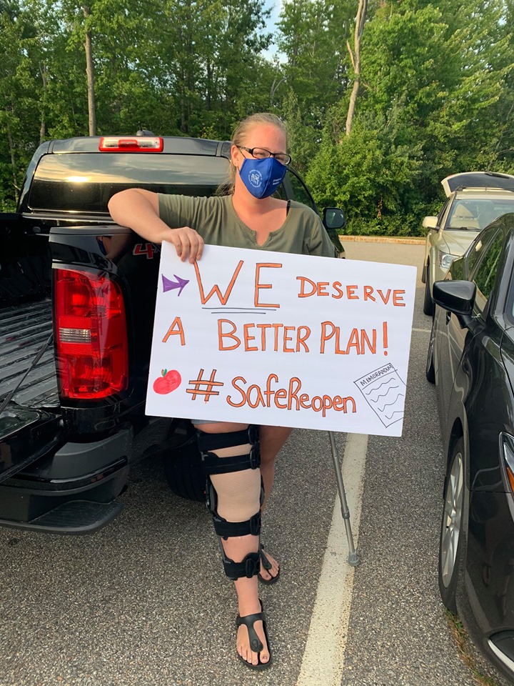 AFTNewHampshire's tweet photo. Rochester teachers and community members want their voices heard by the School Board. #SafeReopen https://t.co/4pDRovLtRC