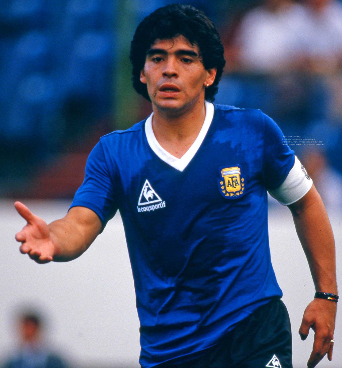 GarciaP2003's tweet photo. @ArchivoFutboler Diego Armando Maradona https://t.co/vc8ZDCWp4v