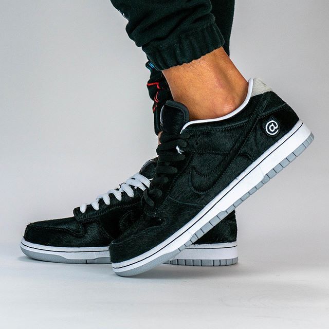 nike dunk medicom on feet