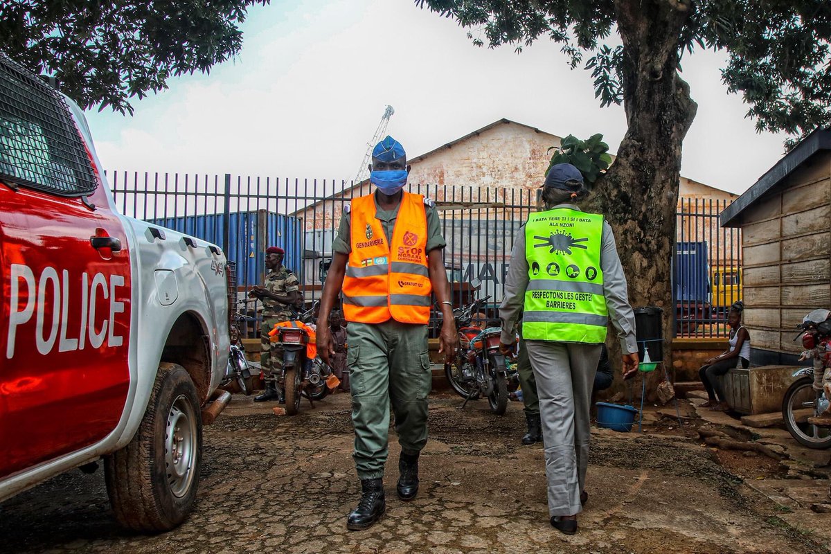UNPeacekeeping's tweet photo. Peacekeepers #WearAMask to protect each other and the communities they serve.  #WorldMaskWeek 🌍😷 #A4P

For more on @WHO mask guidance 👉https://t.co/3JEAnQJh7g https://t.co/sIcxr1Dfdy