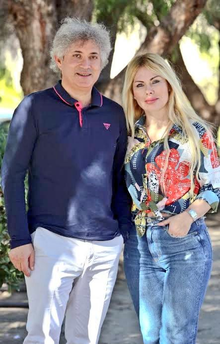 Hayırlı olsun <a href="/ozlenenozkn/">Prof.Dr. Özlenen Özkan</a> hocam. 
Akdeniz Üniversitesine ilk kez  bir kadın rektör ataması yapıldı. Yeni rektör Prof.Dr.Özlenen Özkan eşi @ProfDrOmerOzkan ile dünya çapında ses getiren kol bacak yüz ve rahim gibi yaptıkları önemli nakillerle tanıyor.