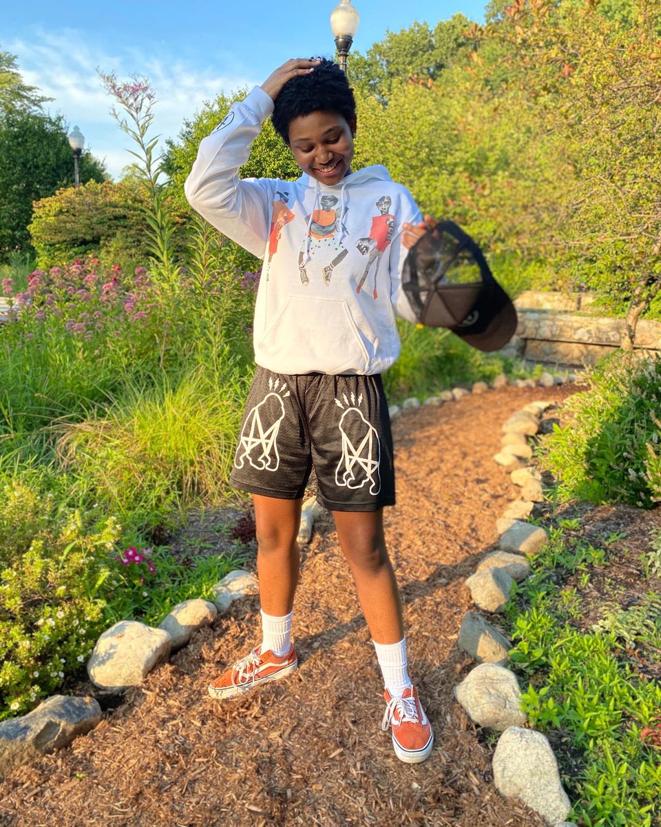 LILWAVEINC's tweet photo. A walking legacy internally, that’s major just like the Negro League. #cantbetamed #deeperthanfashion 

https://t.co/ex8ci3Wwz6

Website :
https://t.co/f9hrN1lq0W

#blackownedfashiondesigner https://t.co/SbtXWNEqPD