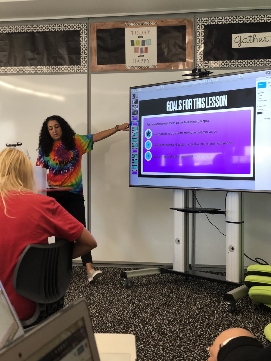 Learning how to create digital notebooks from the best @create_to_give!