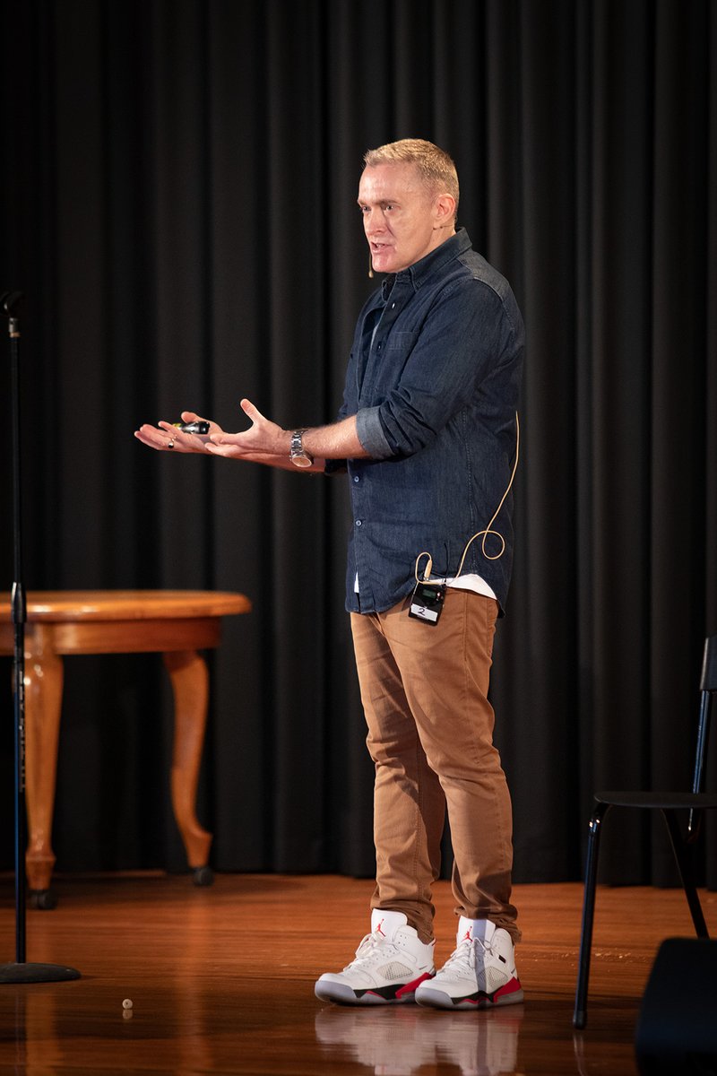 Abbotsleigh's tweet photo. Yesterday Paul Dillon @DARTAPDILLON from Drug Alcohol Research Training Australia presented to our Yr 10 &amp; 11 girls. Paul is committed to helping young people learn the strategies they need to keep themselves safe and to help keep their friends safe when around alcohol and drugs. https://t.co/YCTRKRrTKp