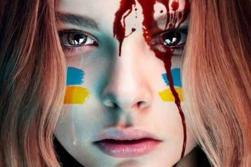 leon_elk's tweet photo. Лишь хочу напомнить, что майдан в Киеве вошел в раж после «избиения студентов». Кровища хлестала через экран. Каски послетали, помню, у видавших виды афганцев. Где теперь те студенты? Афганцы в АТО. А козак Гаврилюк, которого (о ужас) голой жопой водили на мороз, отгрохал особняк https://t.co/264gUqLqlm
