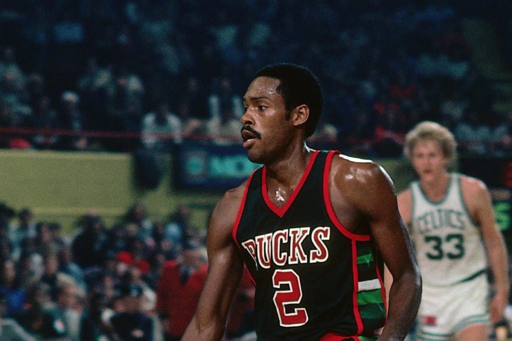 1) Ulysses Lee “Junior” Bridgeman, born and raised in Chicago, was selected in the 1st round of the 1975 NBA Draft by the LA Lakers.His time in LA didn't last long though, Bridgeman was immediately traded to Milwaukee as part of a package to bring Kareem Abdul Jabbar to LA.