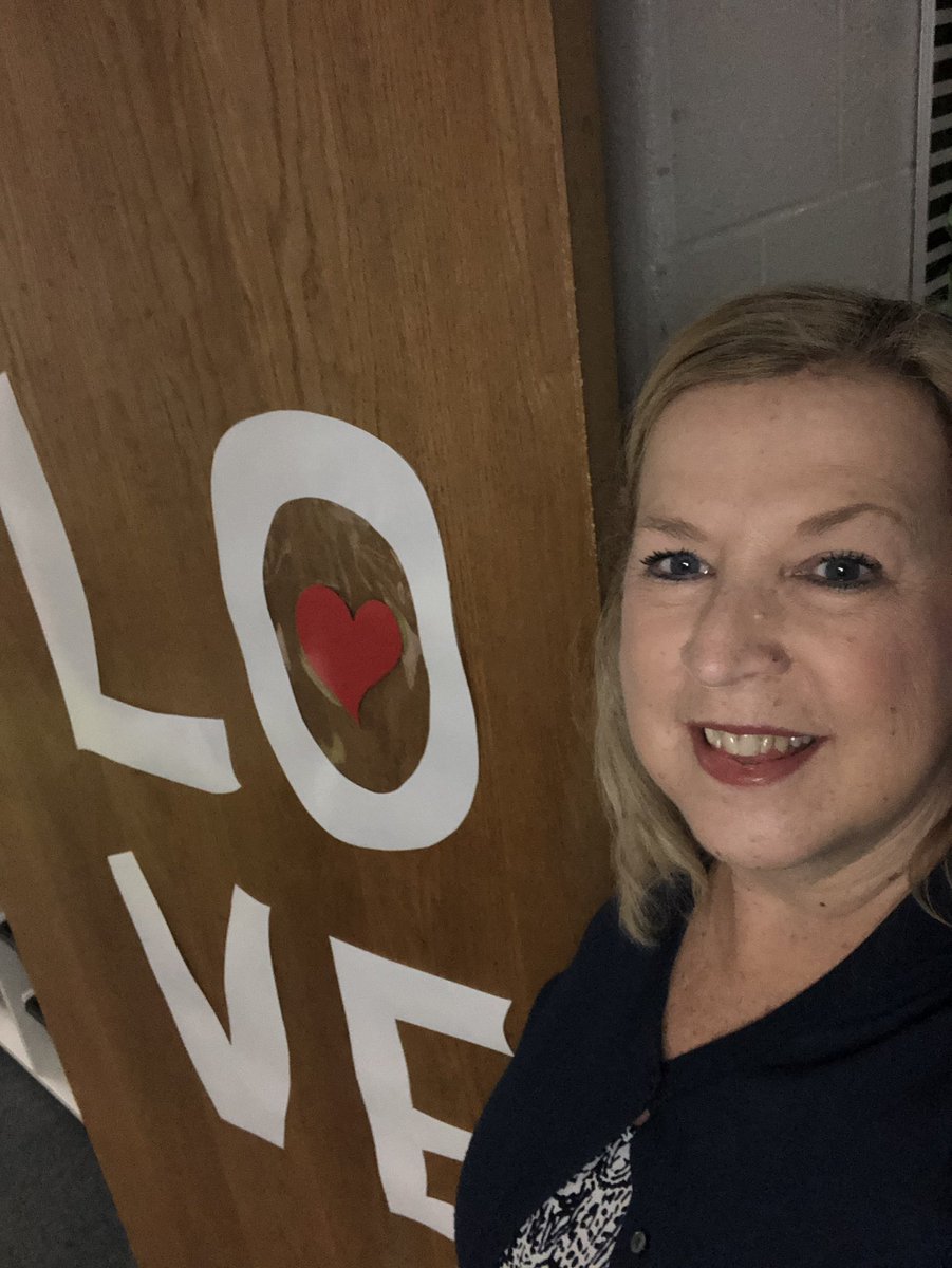 cooksbooknook's tweet image. Tonight I got to meet my new 2nd grade friends! How did I get so lucky? Can’t wait for Monday! #allinataustin #CISDstrongertogether #lovefirstteachsecond