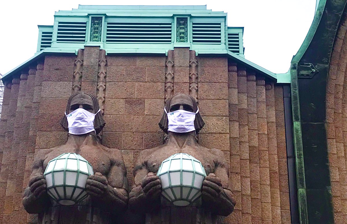 HannukainenJuho's tweet photo. Turvallisesti matkalla 😷💪🏽#maskisuositus #maski #koronafi #kivimiehet @VRmatkalla #helsinki @HSL_HRT @THLorg #seat61 #Covid_19 https://t.co/J6cy9On2yu