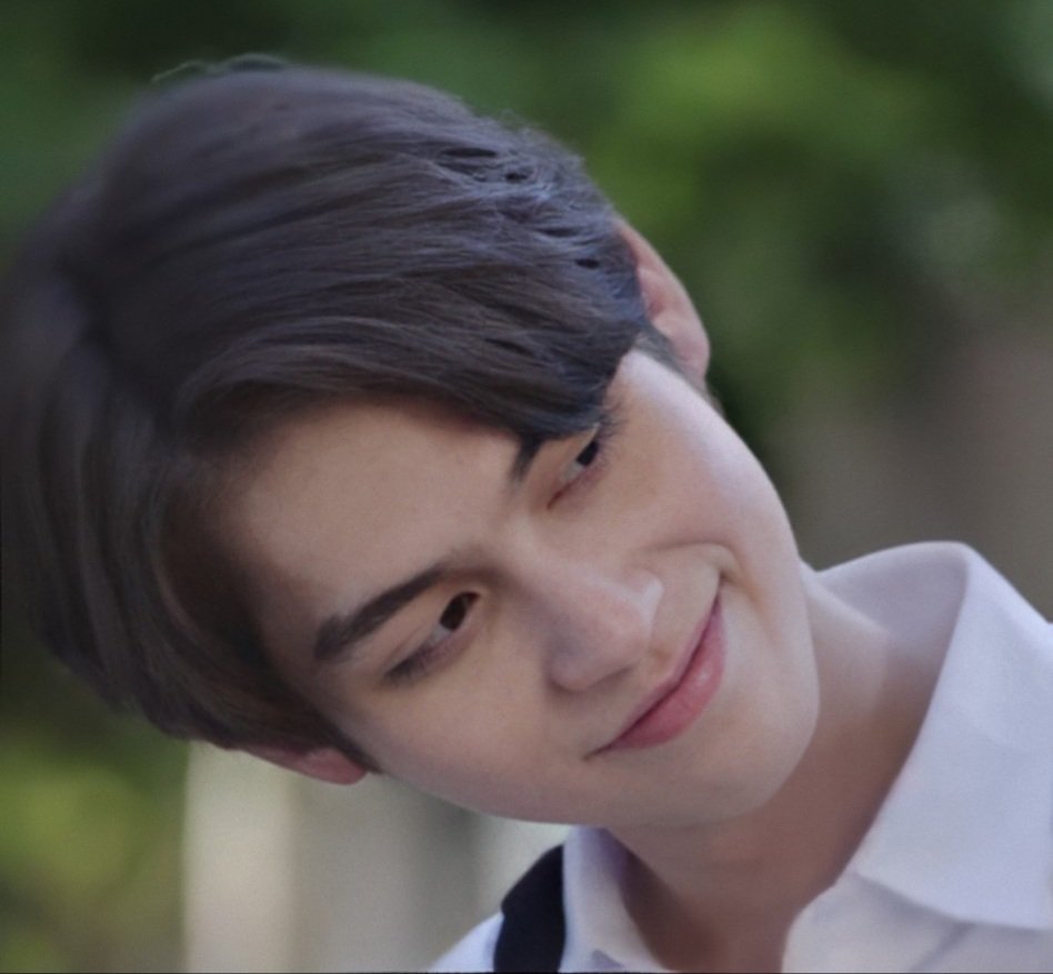 KruNa2712's tweet image. ชั้น..ผู้ซึ่งอยู่ #ทีมเมียสารวัตร มาโดยตลอด ยังคงปักหลักอย่างเหนียวแน่นไม่คิดเคลื่อนย้ายไปไหน สารวัตรทำให้เรารู้สึกได้เสมอในทุกๆการแสดงออก ทุกๆการกระทำ มันสื่อออกมาได้ชัดเจน และใช่ค่ะสารวัตร=ไบร์ท น้องแสดงออกทางสายตาได้ดีเหลือเกินจริงๆ #bbrightvc 
#ยังคั่นกู