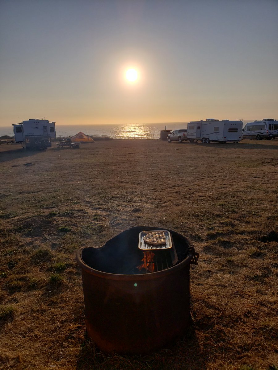 tinyocean_rving's tweet photo. Found a beautiful @CAStateParks right at highway 1 and the shore: #AbalonePoint! This was an awesome "last" full day of our trip! Tomorrow we are going to keep driving south as far as we can get. #RVTrip6 #RV #RVingUS https://t.co/VCh9xp9lUo