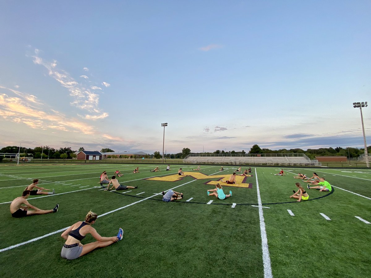 Dutchmen_XC's tweet photo. Beautiful night for some speed work at the track. Sending positive thoughts to @MHSAA to keep our season in the fall.  #WeAreReady https://t.co/qHDaYP55bm