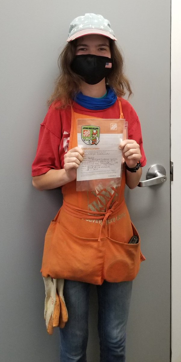 brookedcoleman's tweet photo. I surprised @imaya111 with a Homer badge today for her focus on the sidecaps throughout the store! Thank you for your attention to detail, Maya! @JasonArigoni @NicoletteH17 @Kyle_W_Baker #SASisback #NEProud #D71AllIn #OneStoreOneTeam
https://t.co/NP99jzhAIM https://t.co/mAf2QmvZcF
