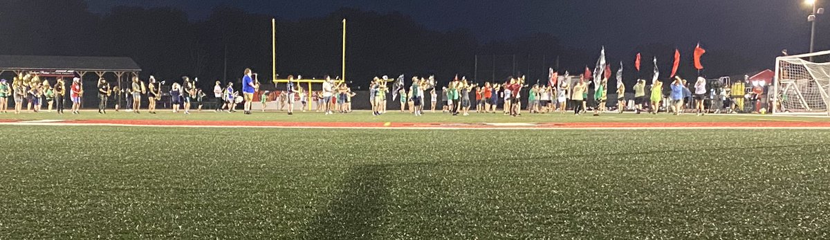 WalktheMom's tweet photo. Sometimes walking is later than you plan.  Also on the track, not the trail.

#walkthemom #tracknight #bandmom https://t.co/7AiuNyK9wT