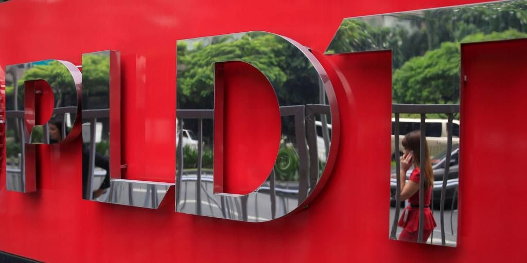 stratanetgroup's tweet photo. The Philippines' largest #telecom company #PLDT will launch its #5G #mobileservice on Thursday using equipment supplied by China's #Huawei #Technologies and Sweden's #Ericsson. 

#StrataNetGroup #Telecommunications #Telecoms #MarketUpdate #IndustryInsights #Network #Globa https://t.co/aTVKgMiTNp