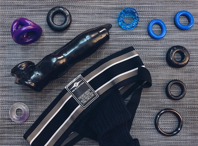 My cockring collection is growing quite nicely thanks to my friends over at @OxBalls and @MrSLeather<a href="/tag/gayporn"class="tags"><span>#gayporn</span></a><a href="/tag/humanpup"class="tags"><span>#humanpup</span></a>