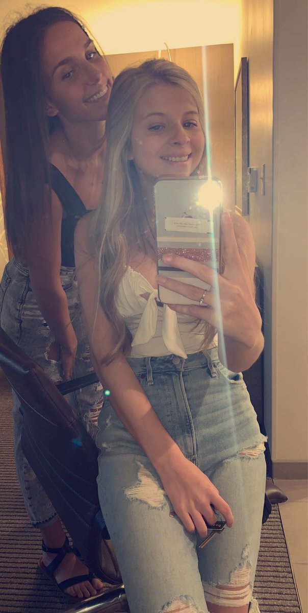libbyolson11's tweet photo. Happy Birthday to my fav person ever @tomczak_anna 💕 Thank you for being my best friend. So glad I have a friend like you 🥺 Can’t wait for many more memories love you 🥰 https://t.co/I0MwG7IRXf