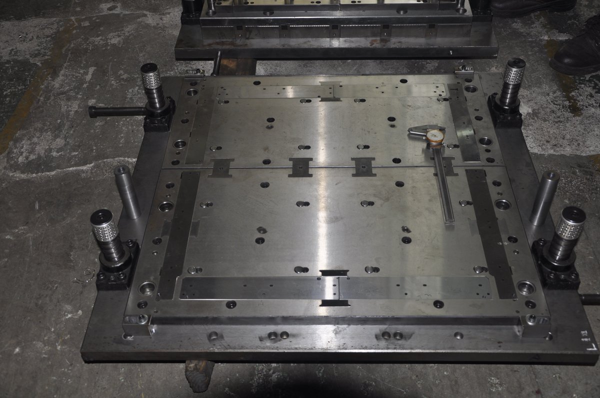 AlinaZhangweina's tweet image. Press stamp set/ stamp mold/ stamp die /progressive die
#autotool #pressing #progressivedie