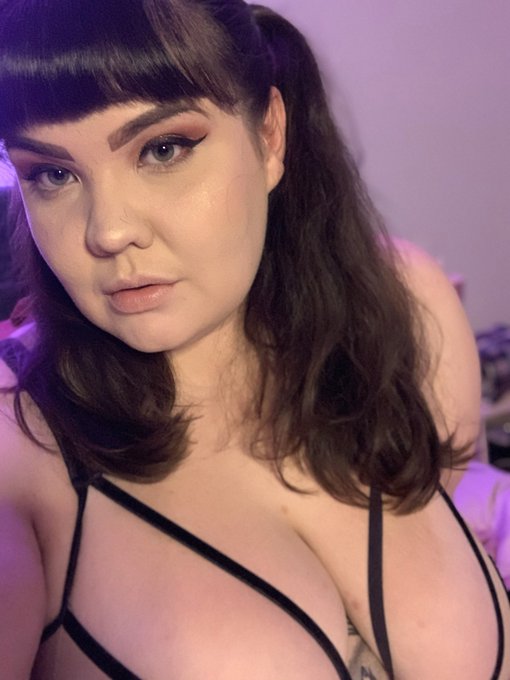 Who&rsquo;s gonna help me break in my new toy? @chaturbate https://t.co/9yWAPZByMe https://t.co/Vcd8UANIv7<a class="tags" href="/tag/chaturbate">@chaturbate</a><a href="/tag/orlandoprotest"class="tags"><span>#orlandoprotest</span></a>